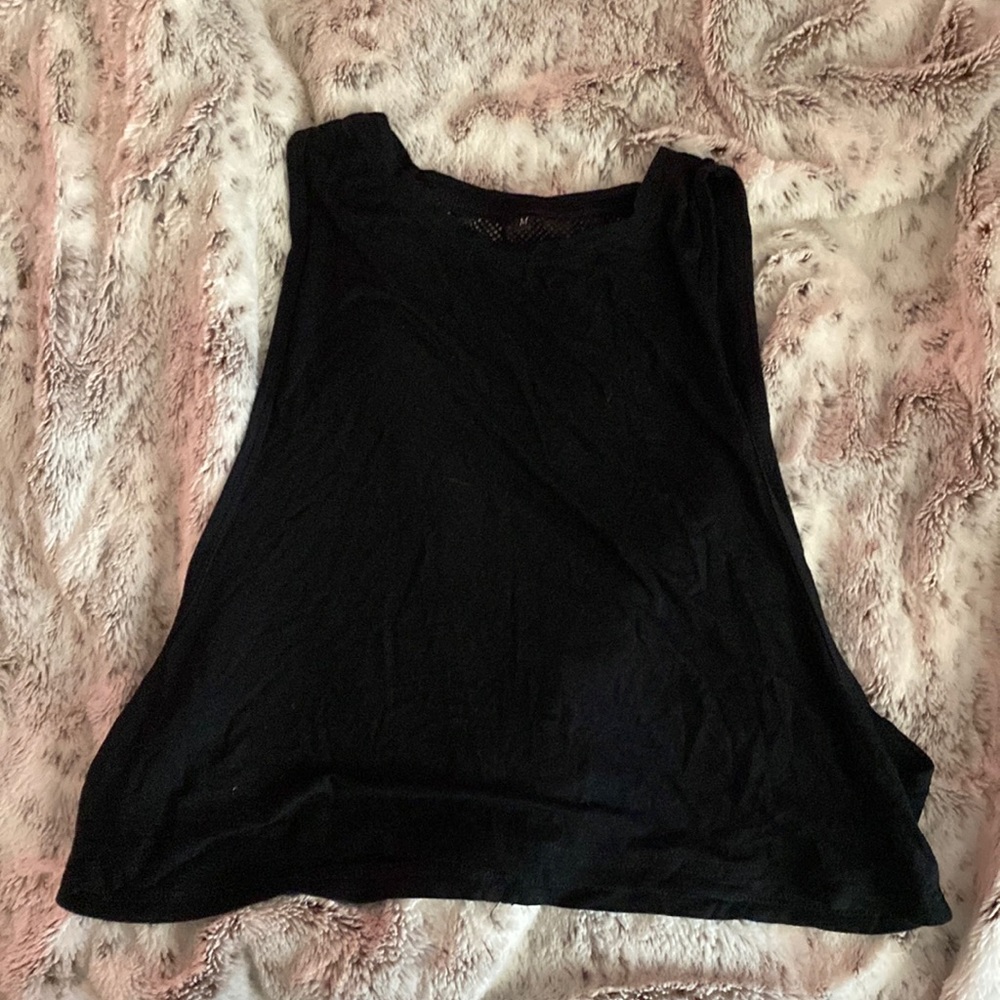 Black workout top